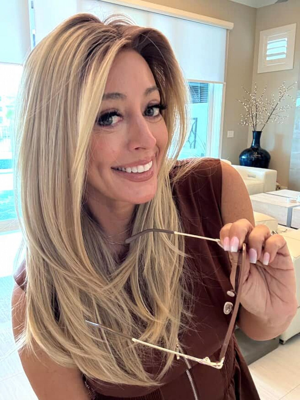 100% Human Hair Trendy blonde ombre with gold highlights Straight with side bangs Lace Part Wig